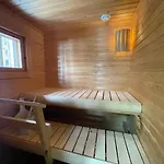 Joutsen With Jacuzzi Вилла