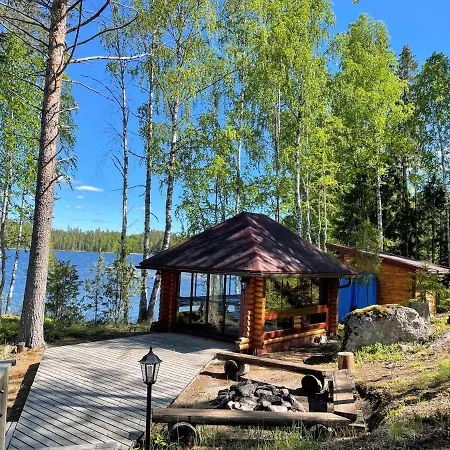 Joutsen With Jacuzzi Villa *