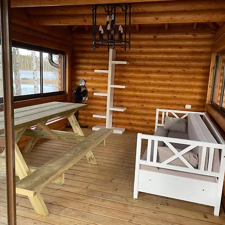 Joutsen With Jacuzzi * Vuoriniemi