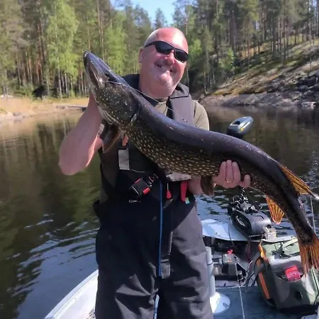 Villa Fishing Joutsen On The Saimaa With Jacuzzi Vuoriniemi