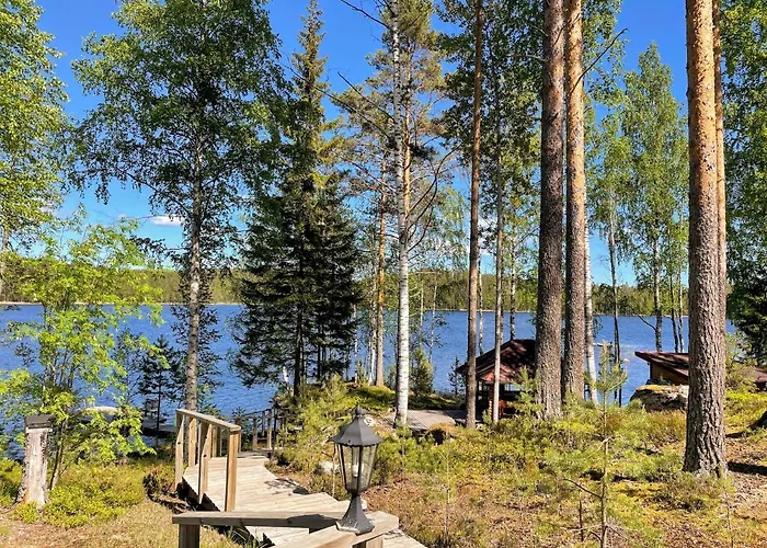 Joutsen With Jacuzzi Вилла Vuoriniemi