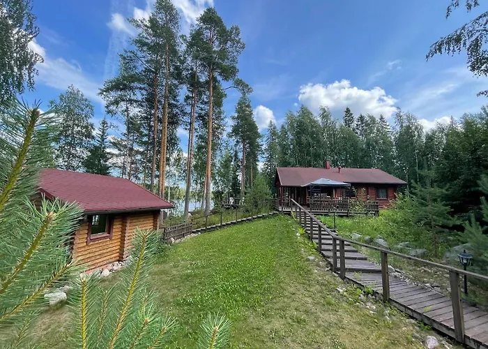 Joutsen With Jacuzzi Вилла