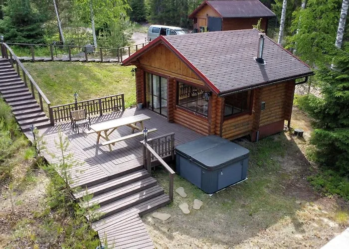 Joutsen With Jacuzzi Willa