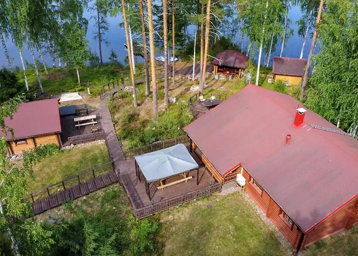 Joutsen With Jacuzzi Вилла *