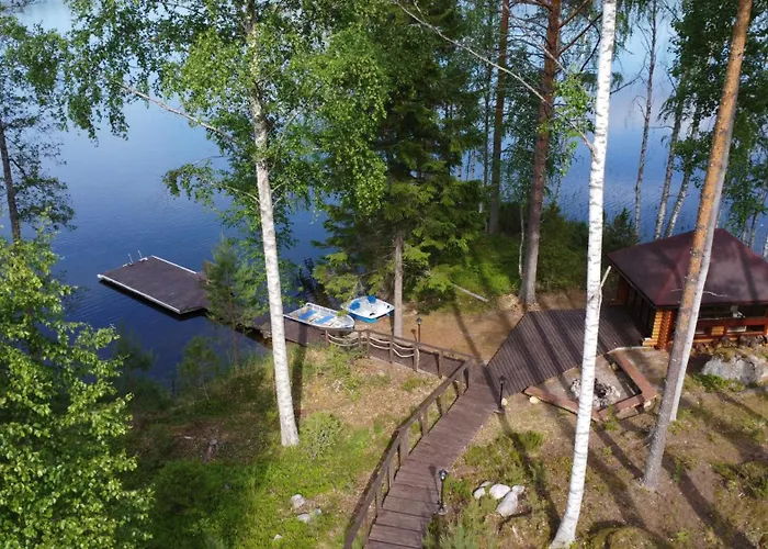 Joutsen With Jacuzzi Вилла *